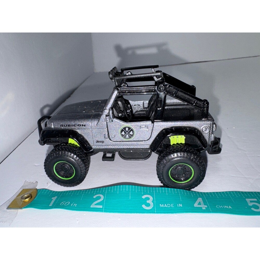 2003 JEEP WRANGLER RUBICON 4x4 SUV LIFTED SILVER DIECAST MODEL BY MAISTO B5